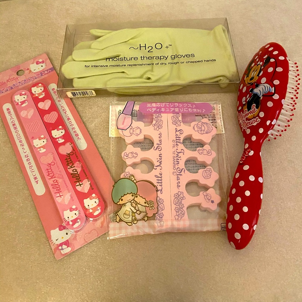 H2O mask glove Hello Kitty Minnie Little Twin Star